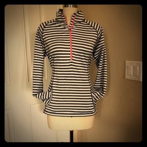 Lucy 3/4 zip pullover
